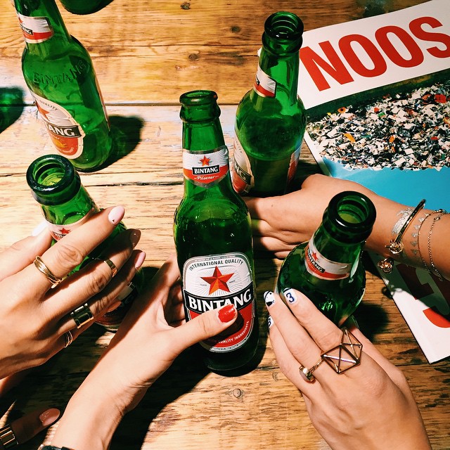 来場者に振る舞われたビンタンビール。サーファーたちには馴染み深い、インドネシア・バリのビアブランド