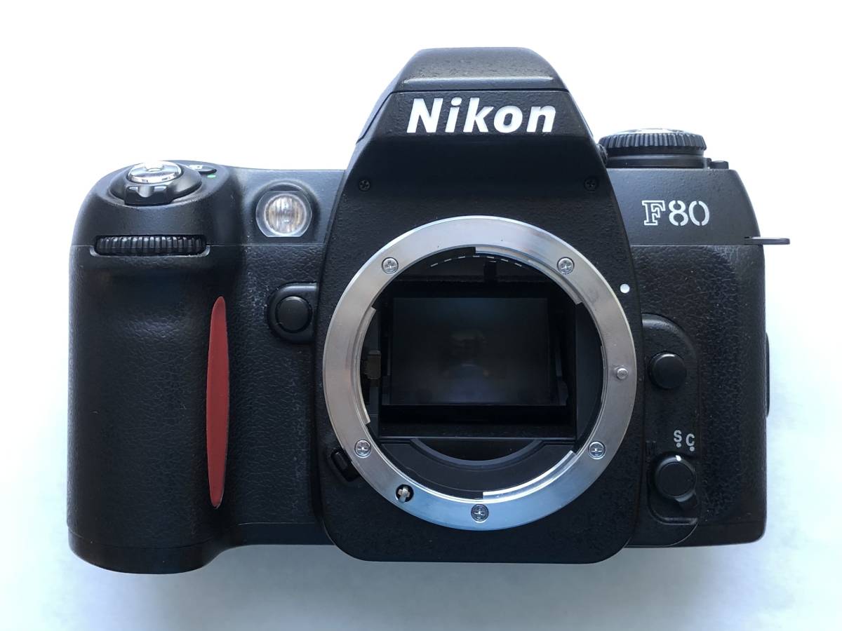 昔のカメラを買ってみた。Nikon F80D 3500円。